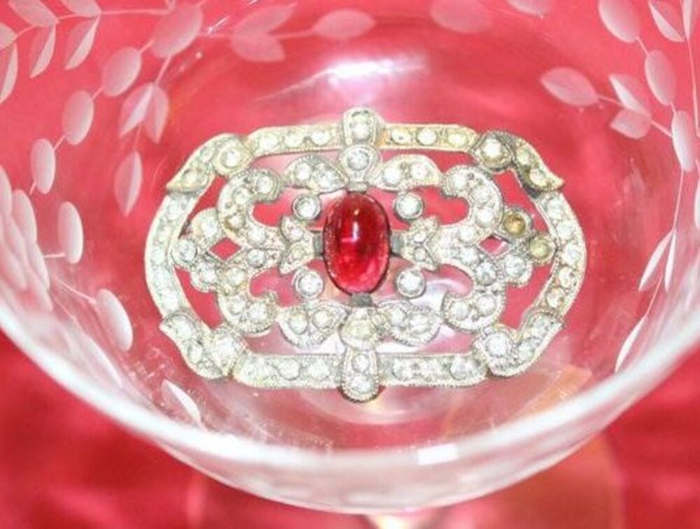 Vtg White Red Rhinestone Silver Color Brooch Collectible Jewelry Decorative Pin